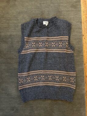 Diega alpaca sweater vest size S in charcoal/camel